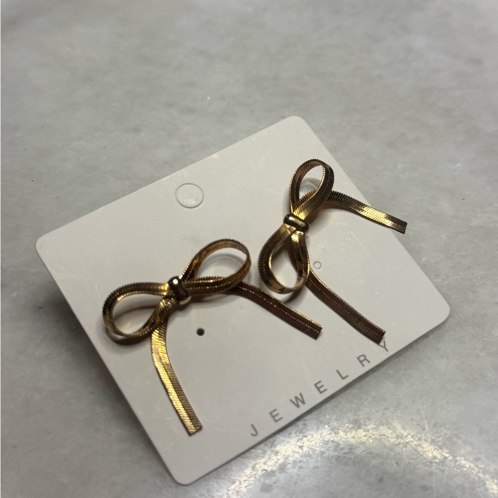 Gold Bow Earrings